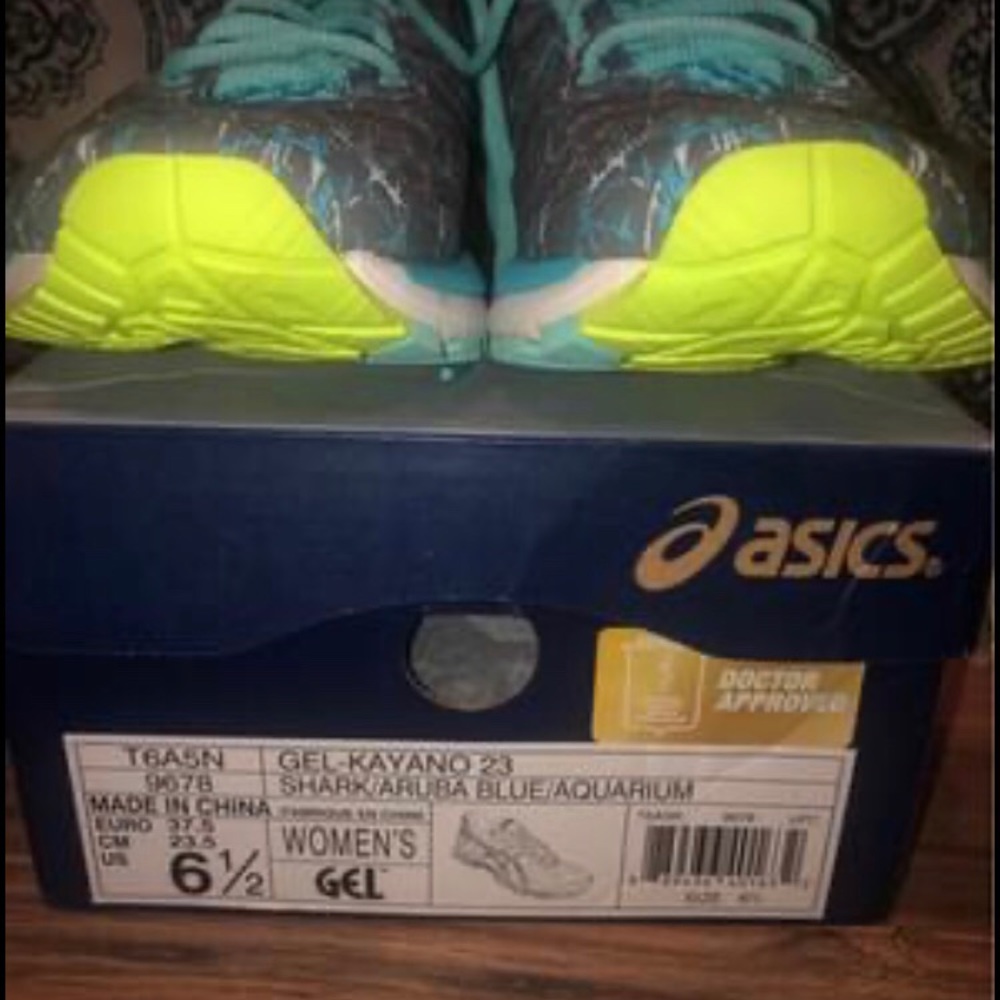 ASICS Running Sneakers - worn once to try on